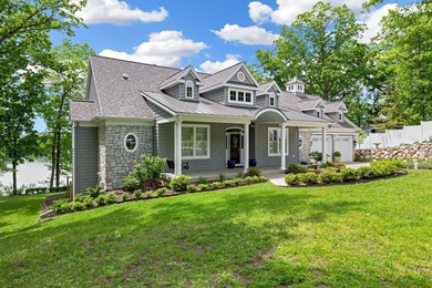 Custom 5-BD, 4.5-BA, 4,290-square-foot home commands a hilltop - photo 44