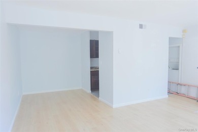 2 Bedroom, 1 1/2 Baths,,,, Attached Pud. (Looks Like a Condo - photo 4
