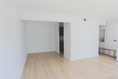 2 Bedroom, 1 1/2 Baths,,,, Attached Pud. (Looks Like a Condo - photo 5