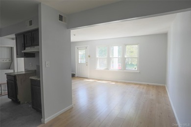 2 Bedroom, 1 1/2 Baths,,,, Attached Pud. (Looks Like a Condo - photo 8
