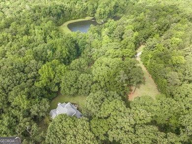Escape to your own private paradise! Tucked away at the end of a - photo 49