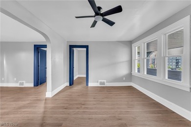 Fully renovated duplex offering modern updates, strong rental - photo 7