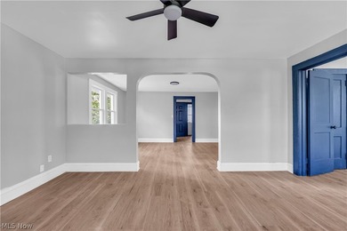 Fully renovated duplex offering modern updates, strong rental - photo 8