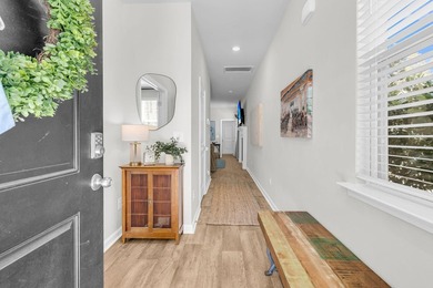 Welcome to 1879 Towne Street - an end-unit townhouse on a prime - photo 4