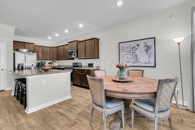 Welcome to 1879 Towne Street - an end-unit townhouse on a prime - photo 10