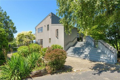 Rare waterfront opportunity in Jamestown - private, west-facing - photo 6