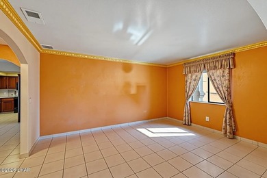 Tucked into a central Lake Havasu location, this truly - photo 12