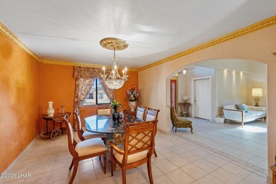 Tucked into a central Lake Havasu location, this truly - photo 14