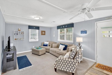 Not many properties can offer a 3 bed/2 bath home, 2 guest - photo 15