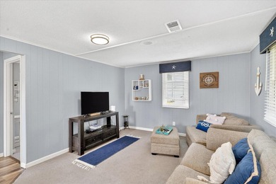 Not many properties can offer a 3 bed/2 bath home, 2 guest - photo 17