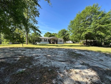 Want lake life without the lakefront price? This beautiful - photo 19