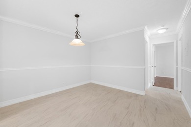 Welcome to this beautifully maintained 2-bedroom, 2-bath condo - photo 20
