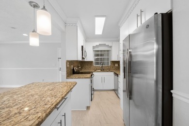 Welcome to this beautifully maintained 2-bedroom, 2-bath condo - photo 22