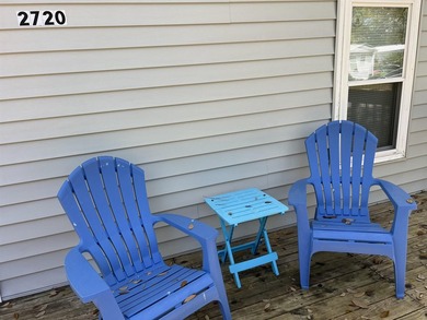 Beautiful 3/Bed -2/Bath Furnished Beach Home with a Large Front - photo 3
