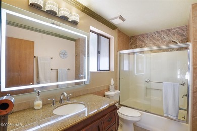 Tucked into a central Lake Havasu location, this truly - photo 28