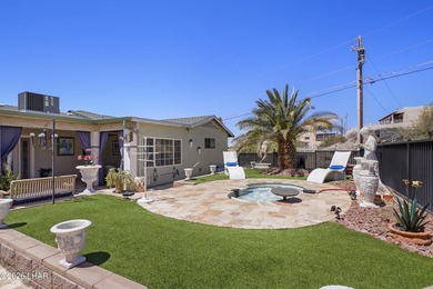 Tucked into a central Lake Havasu location, this truly - photo 42