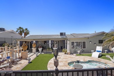Tucked into a central Lake Havasu location, this truly - photo 43