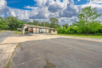 140 Amity Road presents a rare opportunity for a versatile - photo 45