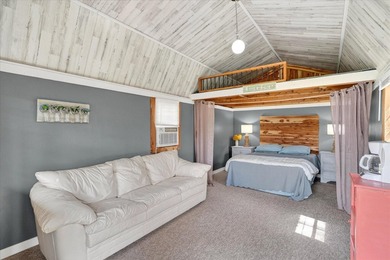 Not many properties can offer a 3 bed/2 bath home, 2 guest - photo 45