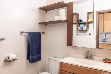 Penthouse, corner unit. Enjoy island living in this - photo 6