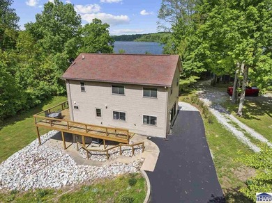 Welcome to Racoon Lake. This isn't just a property, but a dream - photo 9