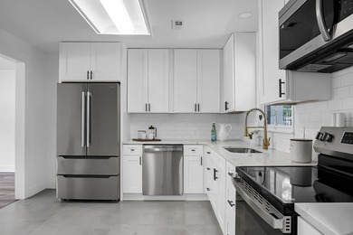 Welcome to 7618 Vanderbrook Place in North Charleston, a - photo 7