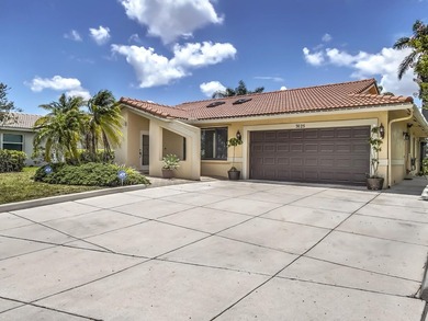 We're thrilled to present this lovely 4-bedroom, 2-bath home - photo 2