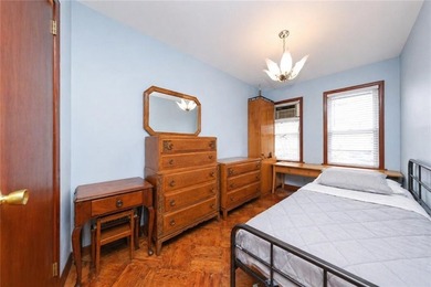 Rare find! Oversized semi-detached two-family home with a - photo 15