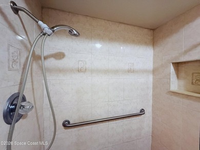 Discover the perfect blend of space and potential in this 3-bed - photo 15