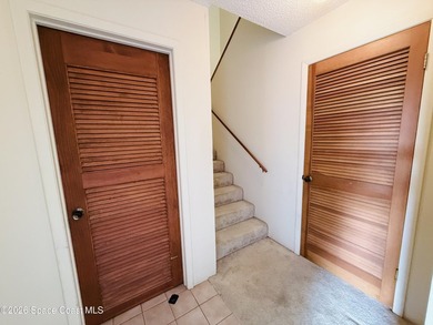 Discover the perfect blend of space and potential in this 3-bed - photo 17