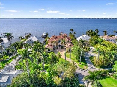 Caloosahatchee River Home For Sale in Fort Myers Florida