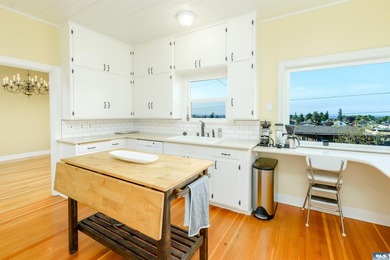 A true timeless 1937 classic craftsman with sweeping - photo 24