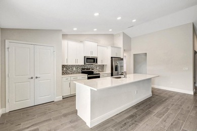 THE AMAZING IBIS MODEL. BUILT BY AWARD WINNING SYNERGY HOMES - photo 9