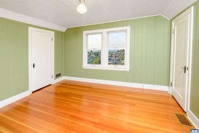 A true timeless 1937 classic craftsman with sweeping - photo 32