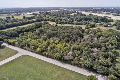 Prime opportunity in the heart of Corinth! This 4.179-acre - photo 1