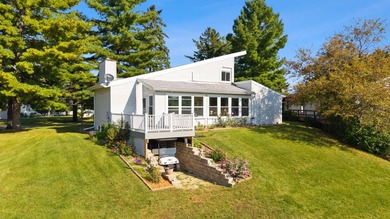 Swan Lake Home Active Under Contract in Portage Wisconsin