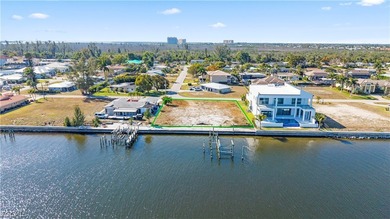 Exceptional oversized riverfront homesite offering 120 feet of - photo 2