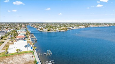 Exceptional oversized riverfront homesite offering 120 feet of - photo 5