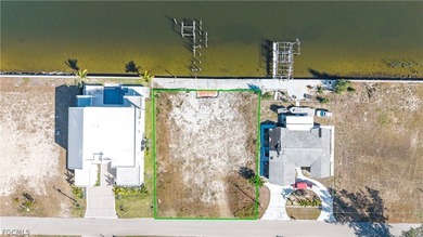 Exceptional oversized riverfront homesite offering 120 feet of - photo 6