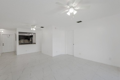 Fantastic Find In The Heart Of Coral Springs! This 7-Unit - photo 11