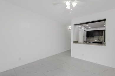 Fantastic Find In The Heart Of Coral Springs! This 7-Unit - photo 12