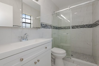 Fantastic Find In The Heart Of Coral Springs! This 7-Unit - photo 18