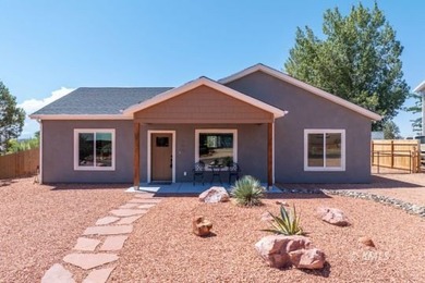 Welcome home to this charming 1,322 sq. ft. retreat, perfectly - photo 3