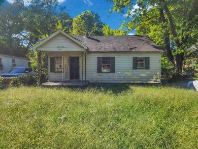 Mississippi River Home For Sale in Memphis Tennessee