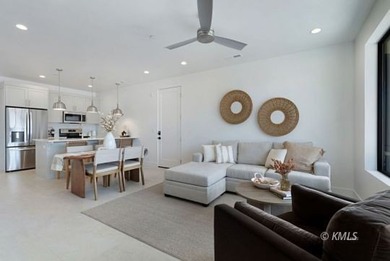 Discover luxury living at The Kivas at Catori Canyon. This - photo 1