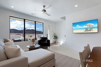 Discover luxury living at The Kivas at Catori Canyon. This - photo 2