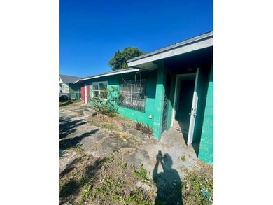 3 bedroom 2 bath CBS home with partial interior modeling - photo 4
