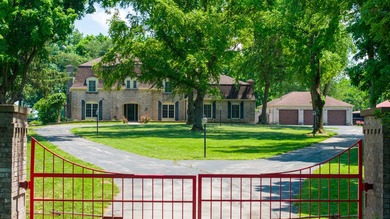 Location, location, location--centrally located with easy access - photo 1