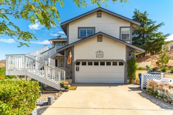 Elizabeth Lake Home For Sale in Lake Elizabeth California