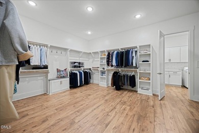 Almost new. Move-in ready. And so many enhancements already - photo 14